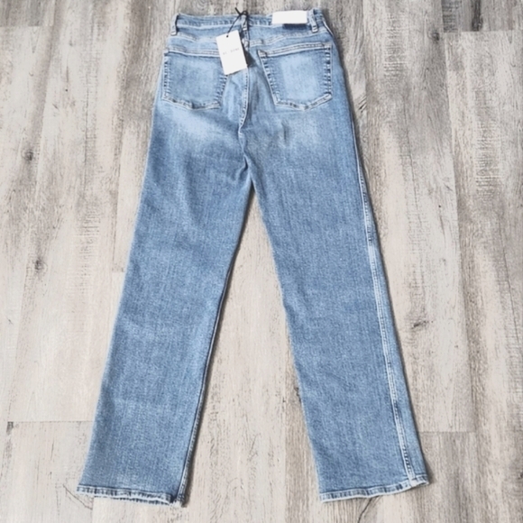 New!Re/Done 90s High Rise Loose Jean - Picture 9 of 16